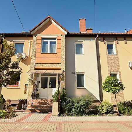 Bellavista 1 Apartman Eger Exterior photo